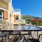 Villa Victoria - 3 Bedroom With A Private Pool