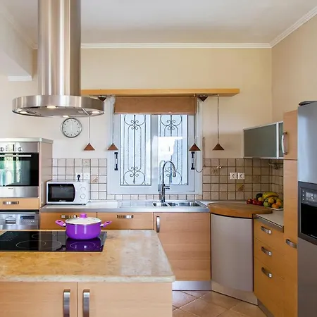 Victoria - 3 Bedroom With A Private Pool * Katokhórion