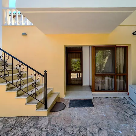 Victoria - 3 Bedroom With A Private Pool Katokhórion