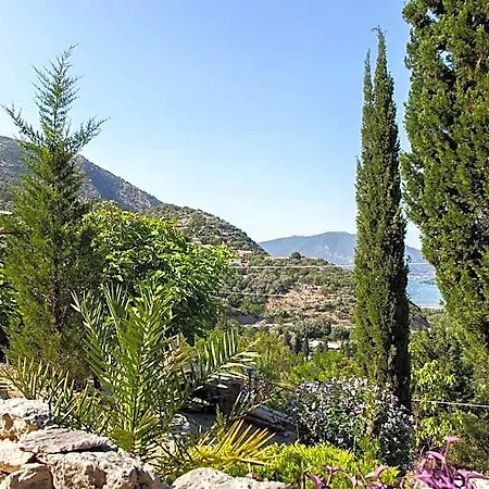 Victoria - 3 Bedroom With A Private Pool Vila *