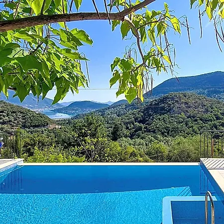 Victoria - 3 Bedroom With A Private Pool Katokhórion